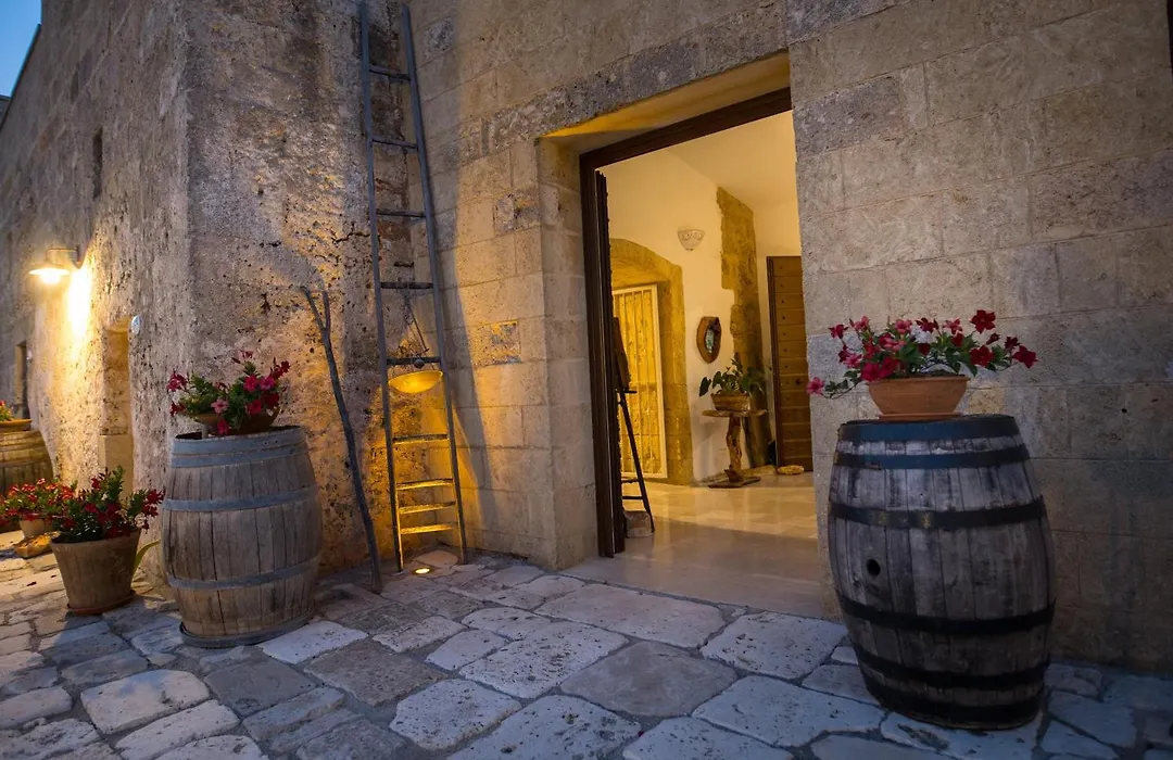 Antica Masseria Ficazzana - Tenuta-1